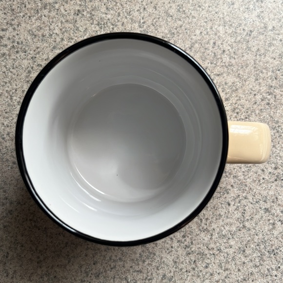 Disneys Hocus Pocus 20 oz mug - Picture 5 of 5